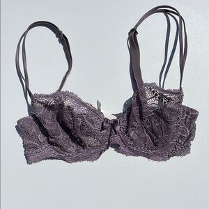 Lace Underwire Bra in Purple